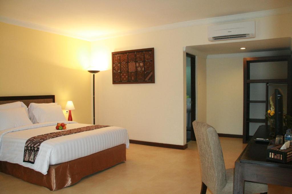 Gowongan Inn Yogyakarta Room photo