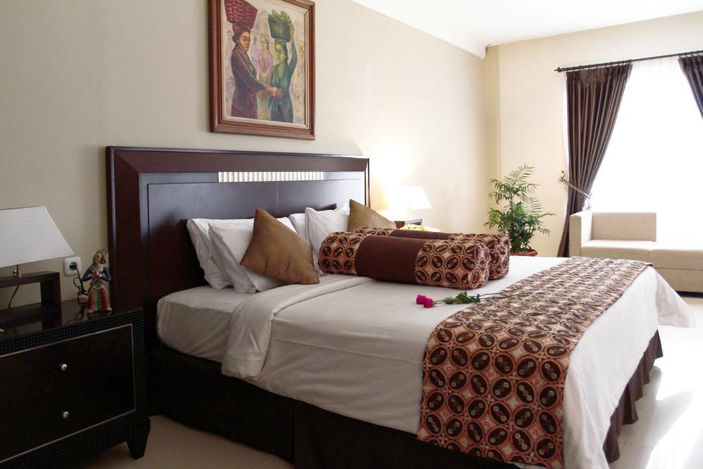 Gowongan Inn Yogyakarta Room photo