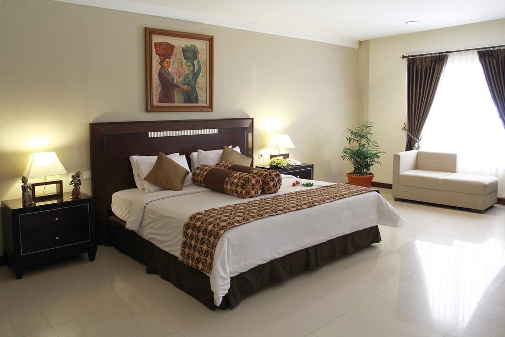 Gowongan Inn Yogyakarta Room photo